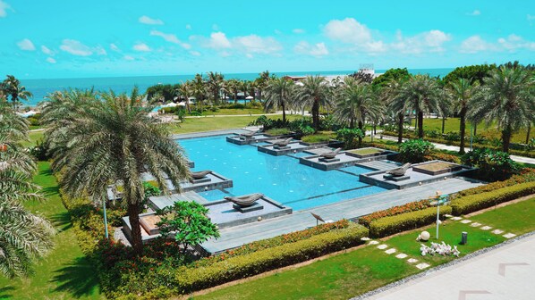 Indoor pool, outdoor pool