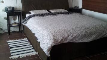 Premium bedding, in-room safe, individually decorated, desk