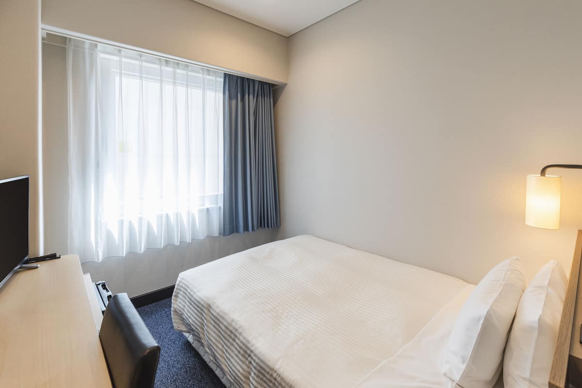 Down duvets, blackout curtains, free WiFi, bed sheets