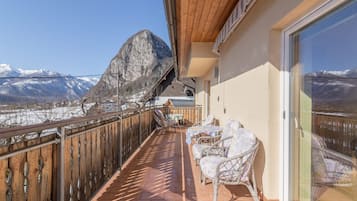 Luxury-Apartment, 2 Schlafzimmer, Küche | Terrasse/Patio