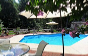 Alberca al aire libre por temporada