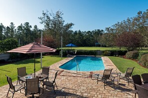Outdoor pool, pool umbrellas, sun loungers