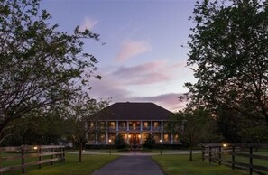 Front of property - The Horse Stamp Inn Bed & Breakfast (Waverly)