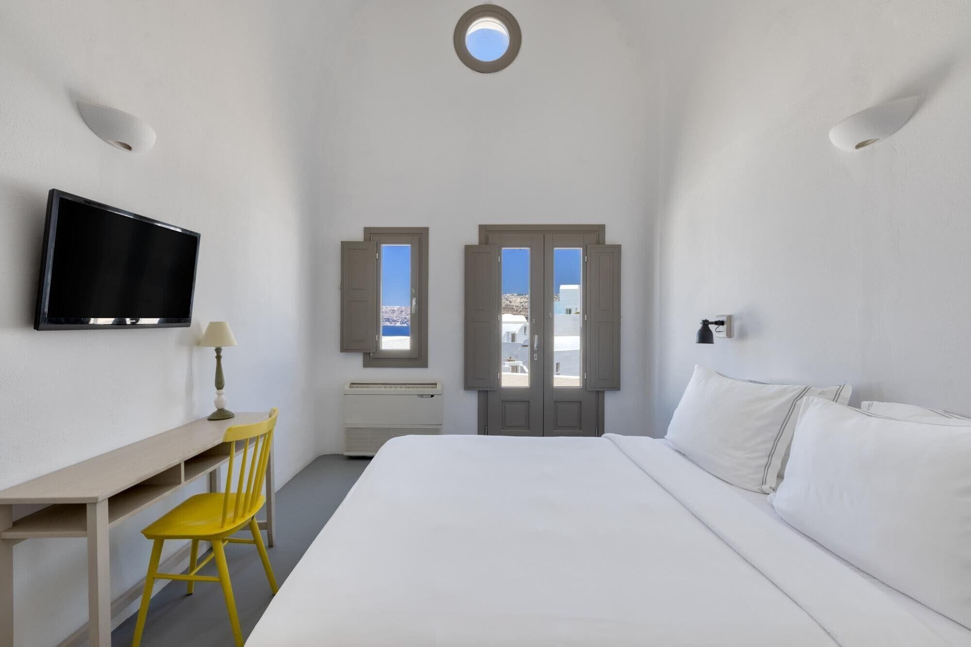Serenity 2 Bedroom Suite with Private Pool | Ropa de cama de alta calidad y edredones de plumas