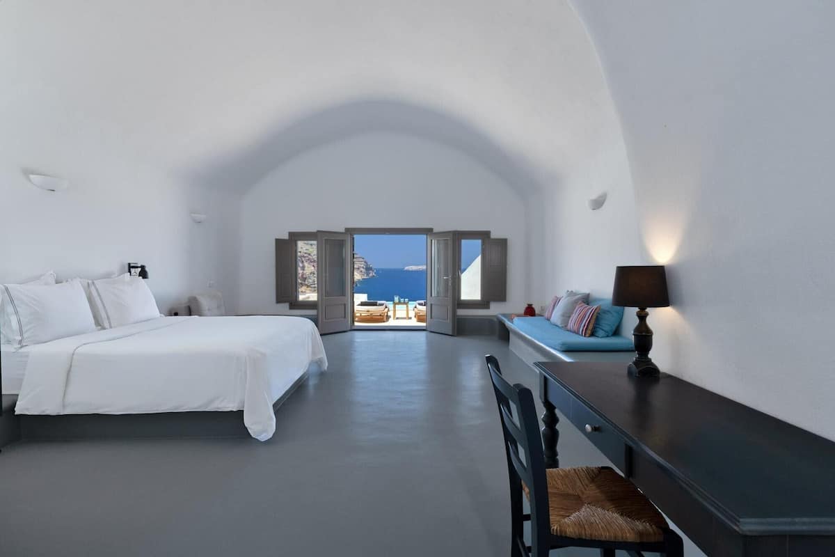 Suite with Private Pool (Infinity)