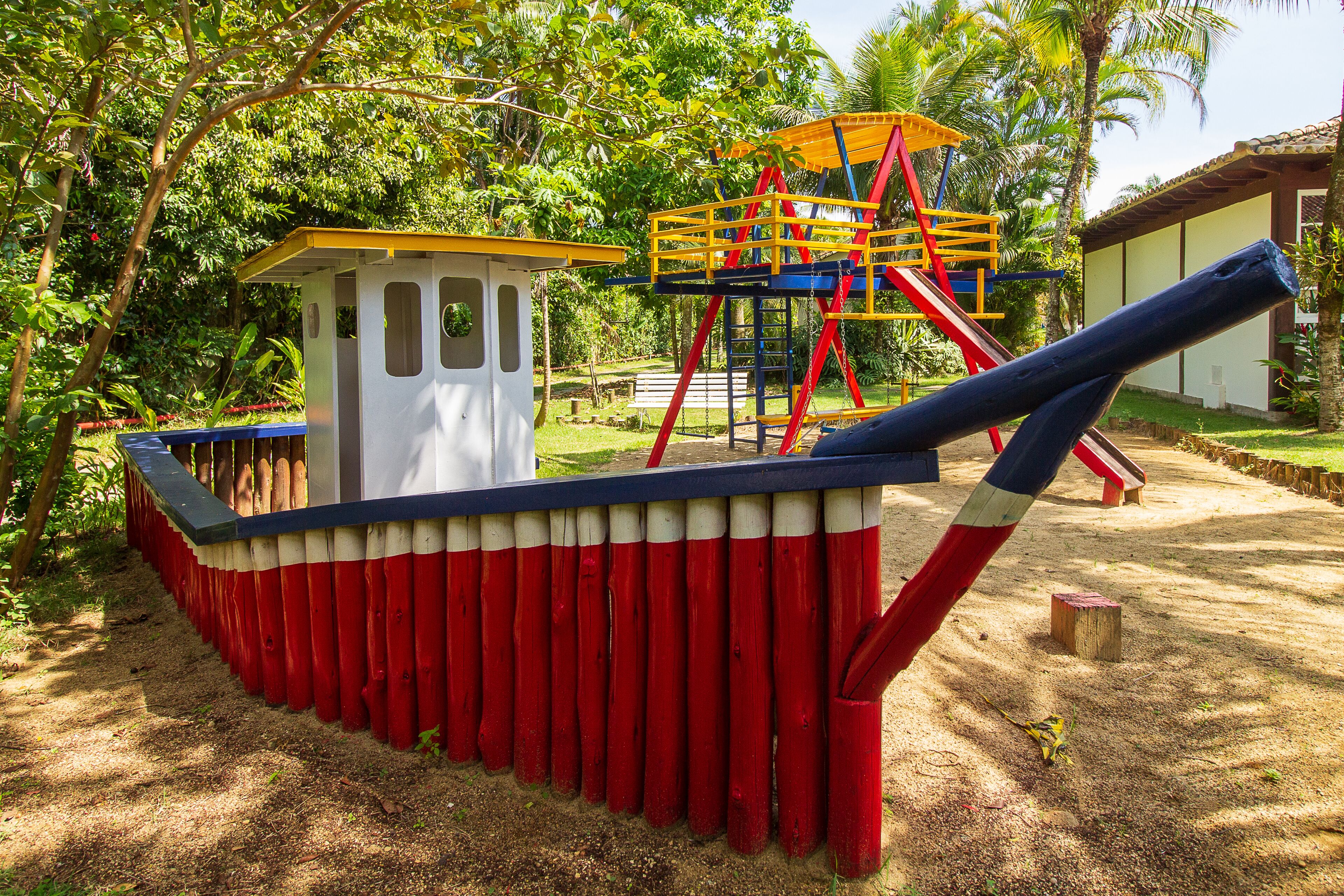 children’s play area – outdoor