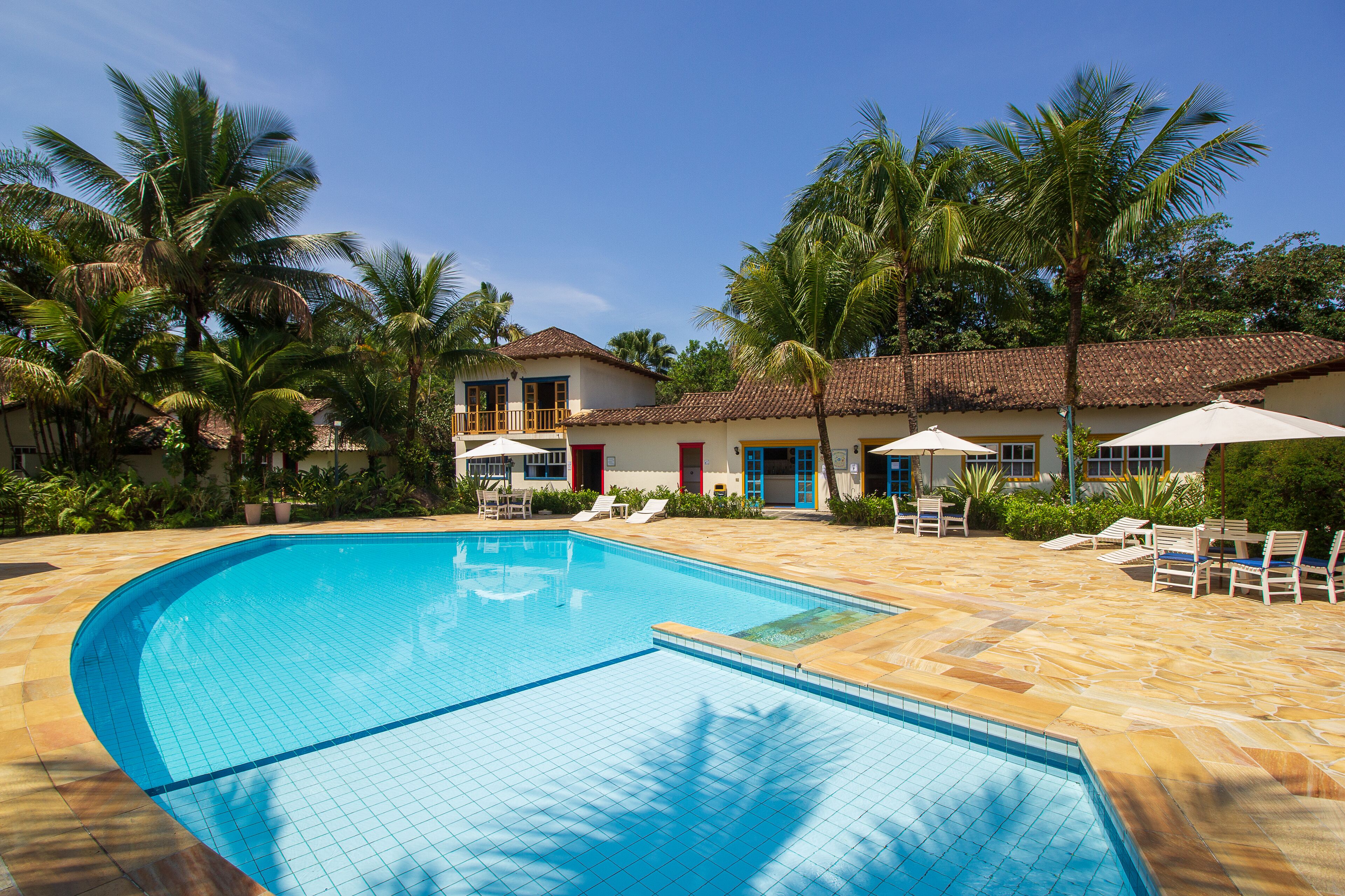 Piscina interna, piscina externa