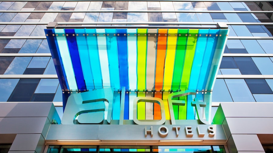 Aloft Chicago Downtown River North