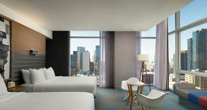 Aloft Chicago Downtown River North