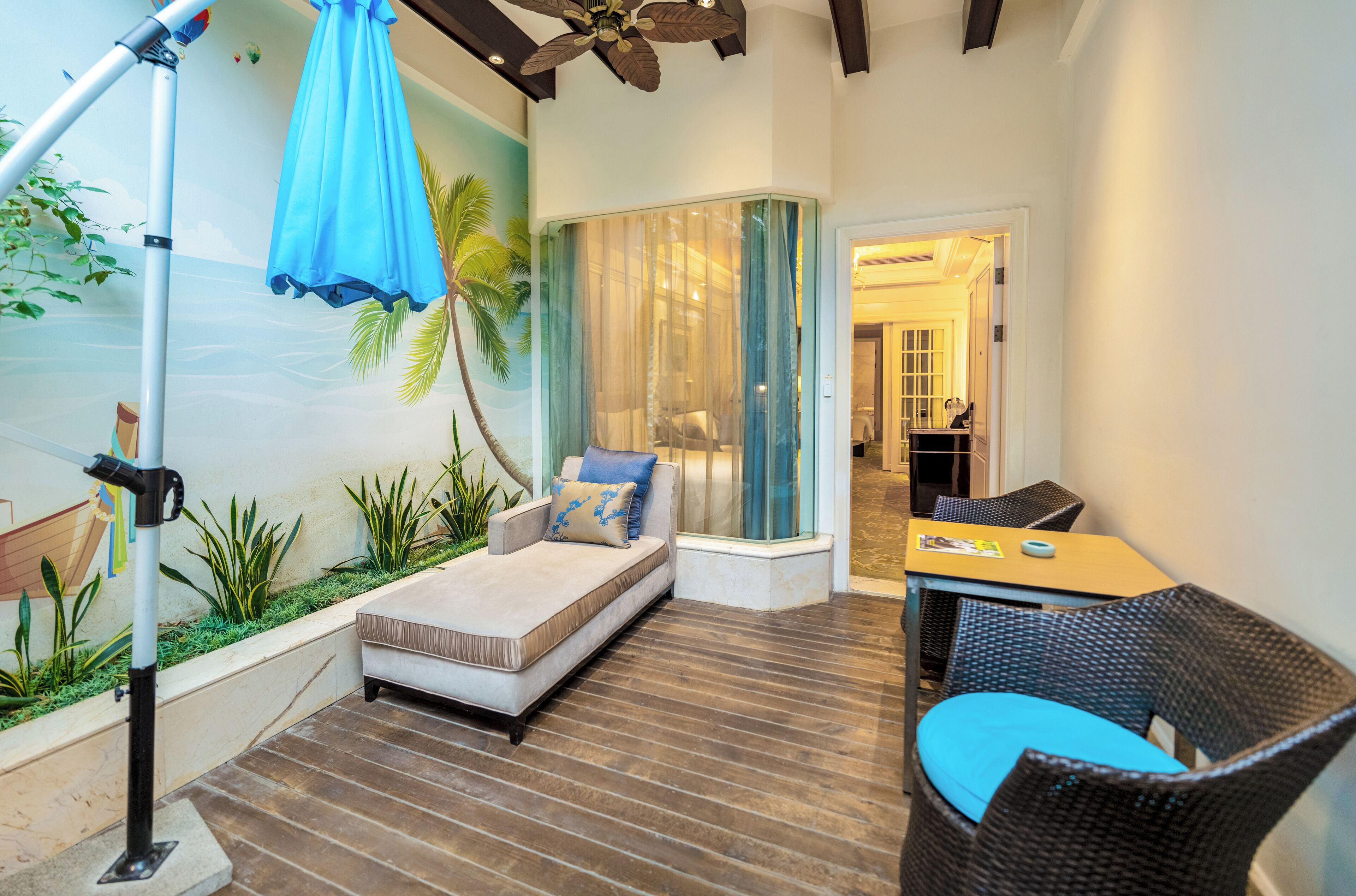 Suite, 1 Bedroom, Courtyard View | Premium bedding, down duvets, minibar, in-room safe