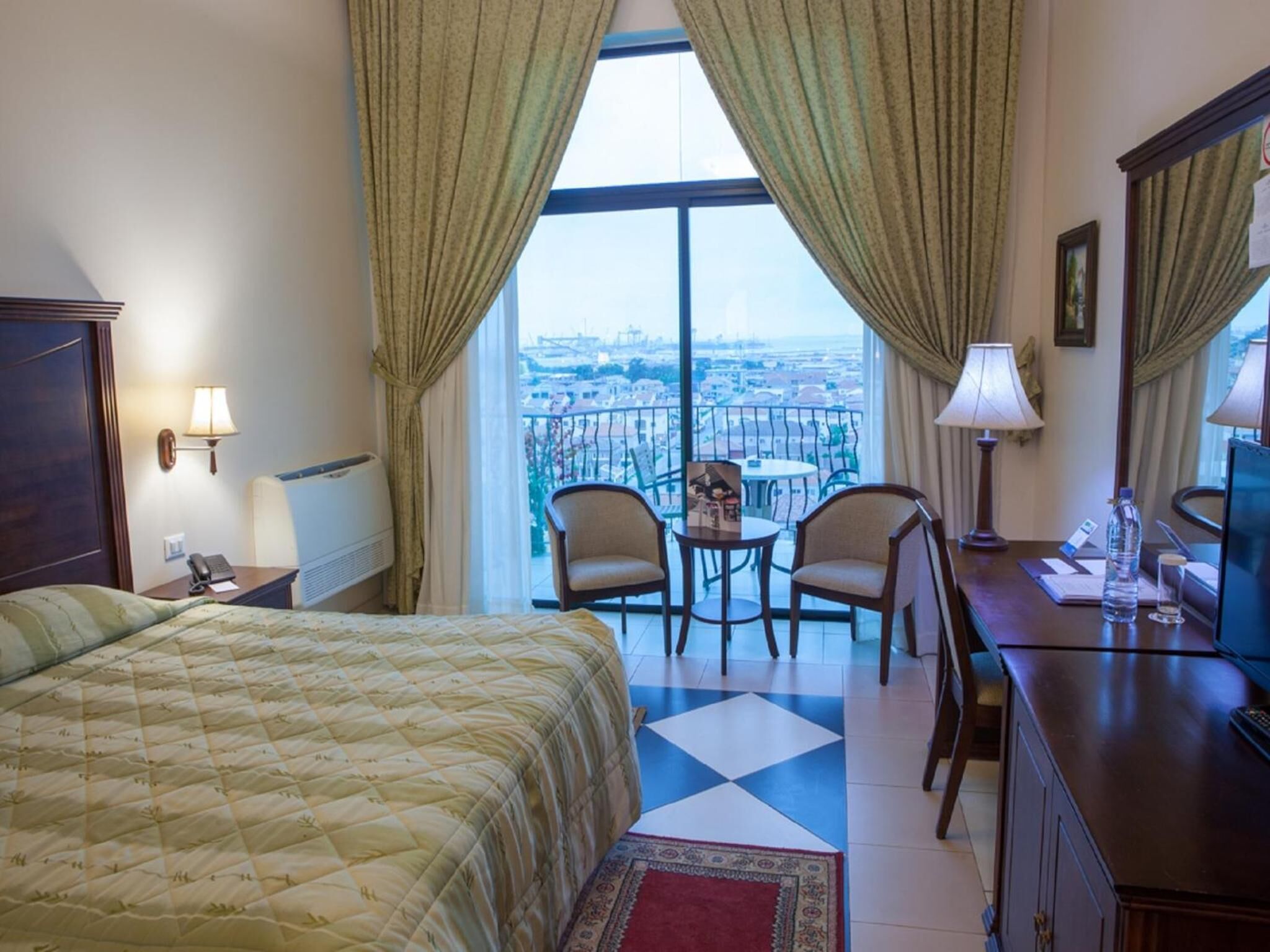 minibar, in-room safe, individually decorated, individually furnished