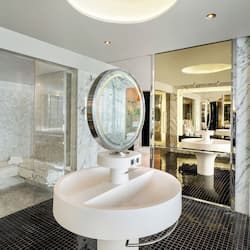 Phòng Suite Presidential, 1 phòng ngủ, không hút thuốc | Phòng tắm | Bồn tắm và buồng tắm vòi sen riêng, bồn tắm thủy lực, vòi sen phun mưa