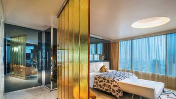 Penthouse I, 1 Bedroom | Down comforters, pillowtop beds, minibar, in-room safe