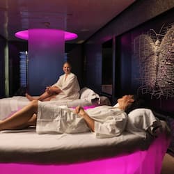 Couples treatment room(s), sauna, hot tub, steam room