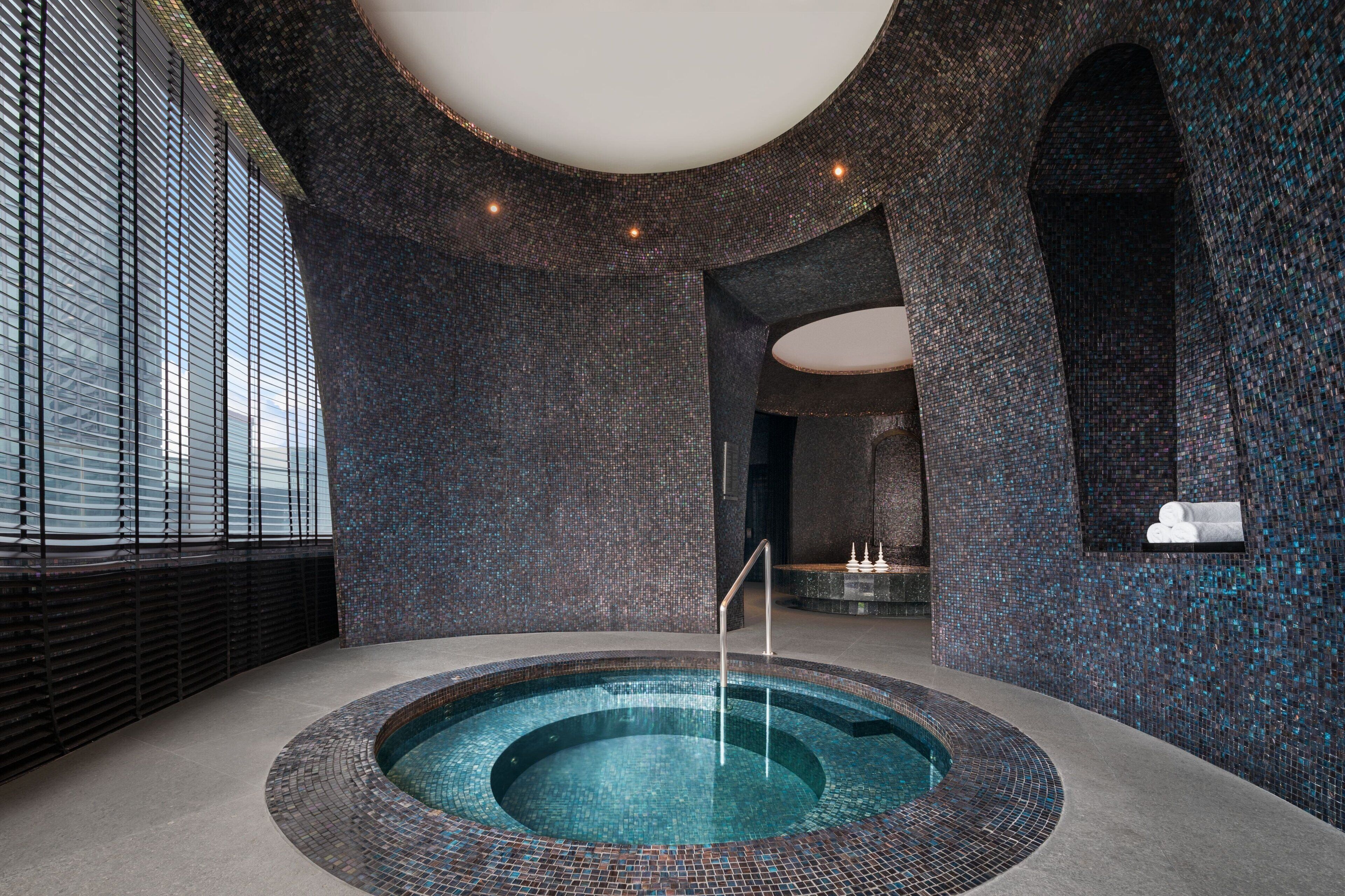 Behandlungsräume für Paare, Sauna, Whirlpool, Dampfbad