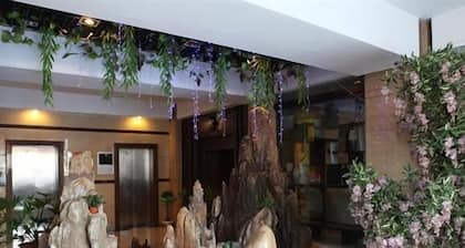 Yicheng Business Hotel - Dalian