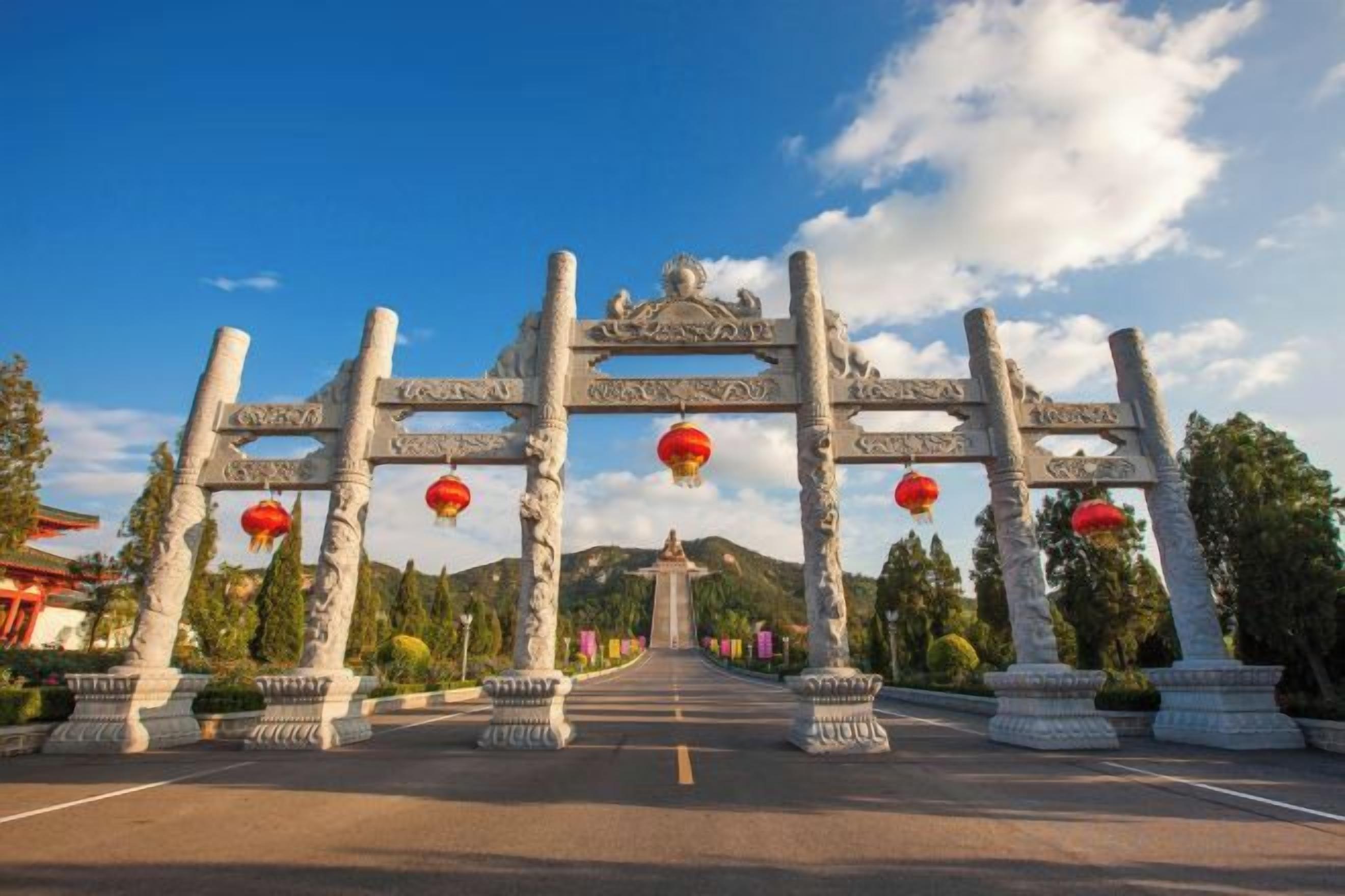 สถานที่น่าสนใจ