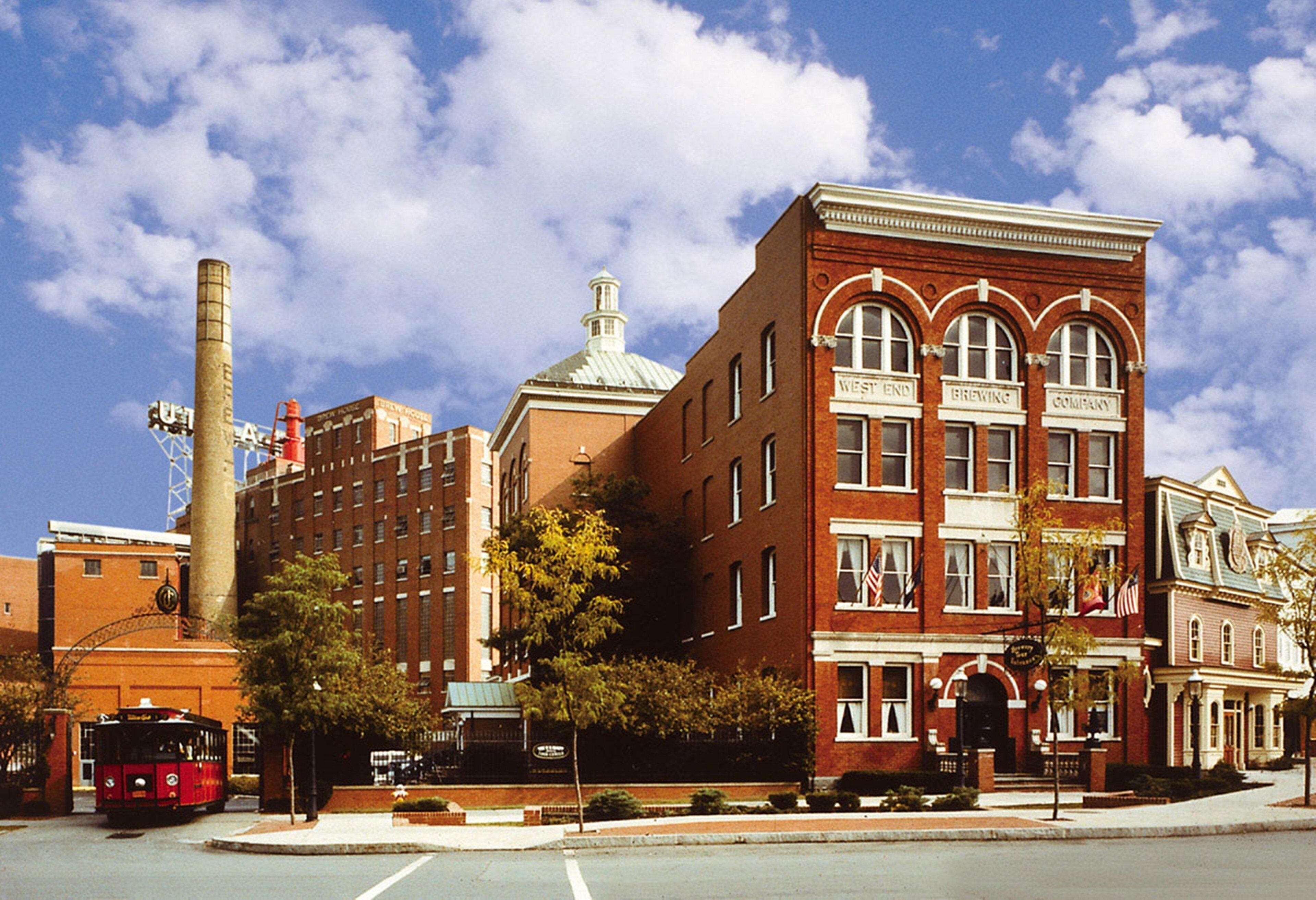 Photo - Holiday Inn Express & Suites Utica