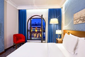 In-room business centre