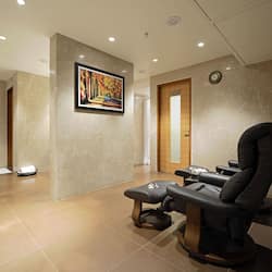 Body treatments, aromatherapy, deep-tissue massages, Swedish massages