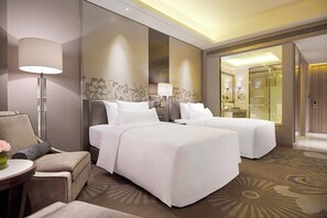 Down duvets, minibar, in-room safe, desk