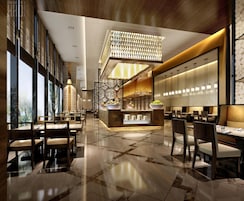 2 restaurants, breakfast, lunch, dinner served; international cuisine