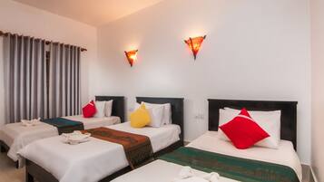 Triple Room, 3 Twin Beds | View from room