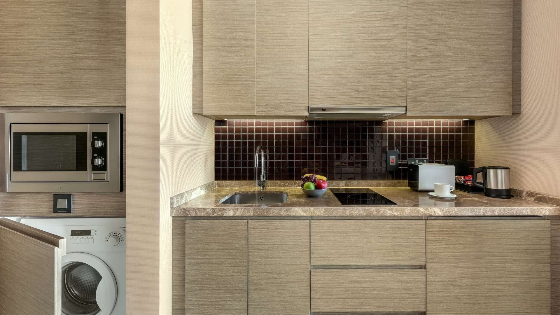 fridge, coffee/tea maker, electric kettle