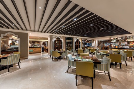 Dusit Thani Abu Dhabi - Image 43