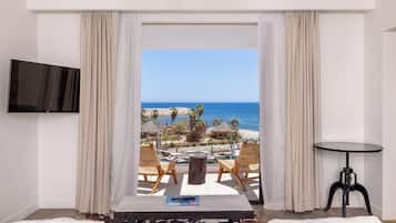 Suite, 1 Bedroom (Large) | Premium bedding, minibar, in-room safe, desk