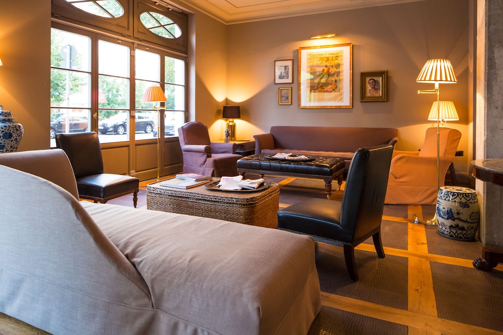 Monbijou Hotel by null