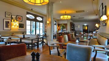 Daily buffet breakfast (EUR 23.50 per person)