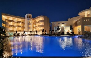 Outdoor pool, pool umbrellas, pool loungers