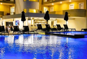 Poolside bar