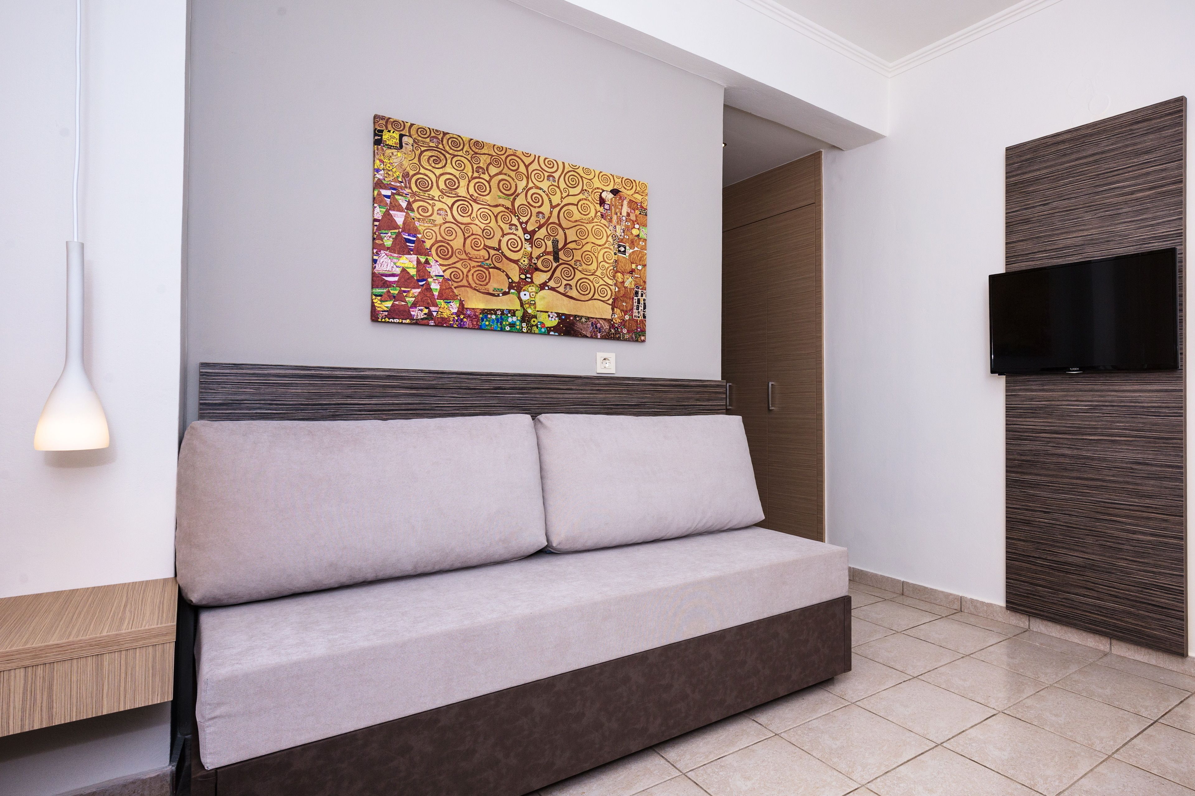 family room, front sea view | 1 bedroom, egyptian cotton sheets, hypo-allergenic bedding