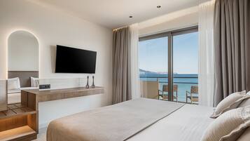 Standard Room, Front Sea View | Egyptian cotton sheets, hypo-allergenic bedding, Select Comfort beds