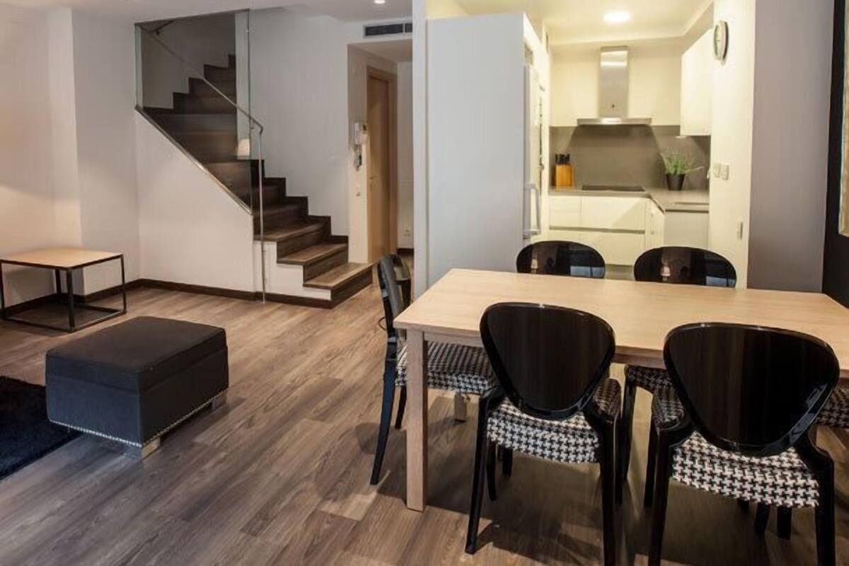 Standard Apartment, 2 Bedrooms | Living room | 32-inch flat-screen TV with digital channels, TV