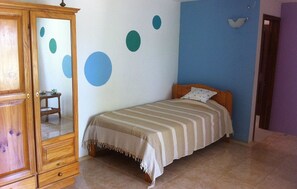 Standard Triple Room (Bulbul) | In-room safe, blackout drapes, bed sheets - Tibambari (Le Bouchon)