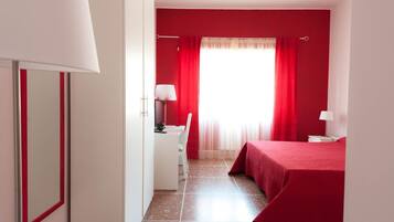 1 camera, materassi in memory foam, con stile personalizzato