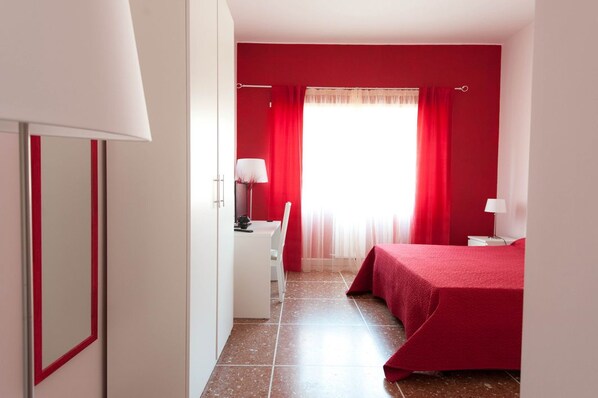 1 bedroom, memory-foam beds, individually decorated - Parco delle Valli Bedrooms (Rome)