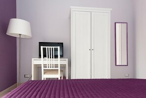 Single Room | 1 bedroom, memory-foam beds, individually decorated - Parco delle Valli Bedrooms (Rome)