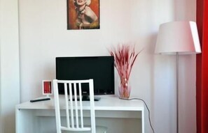 Full-sized fridge, microwave, cookware/dishes/utensils - Parco delle Valli Bedrooms (Rome)