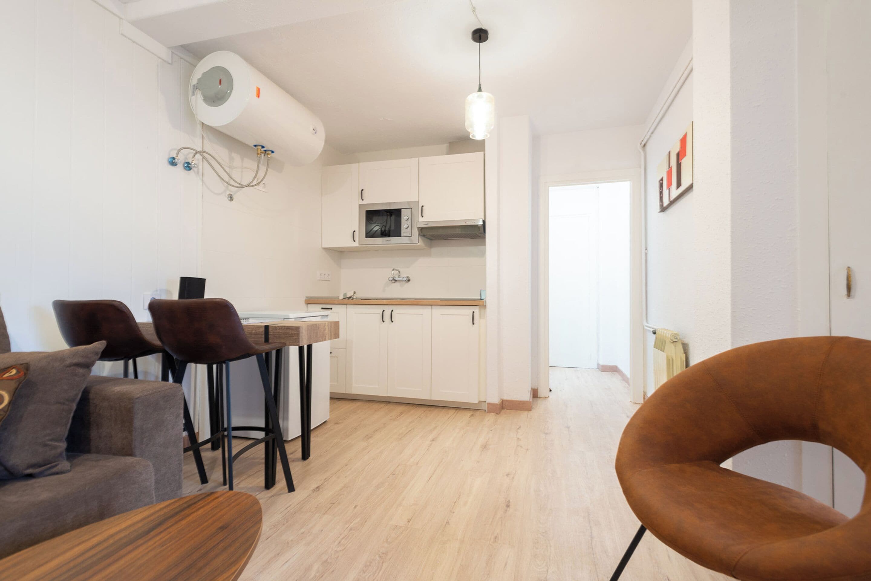 Studio | Cuisine privée | Grand réfrigérateur, micro-ondes, plaque de cuisson