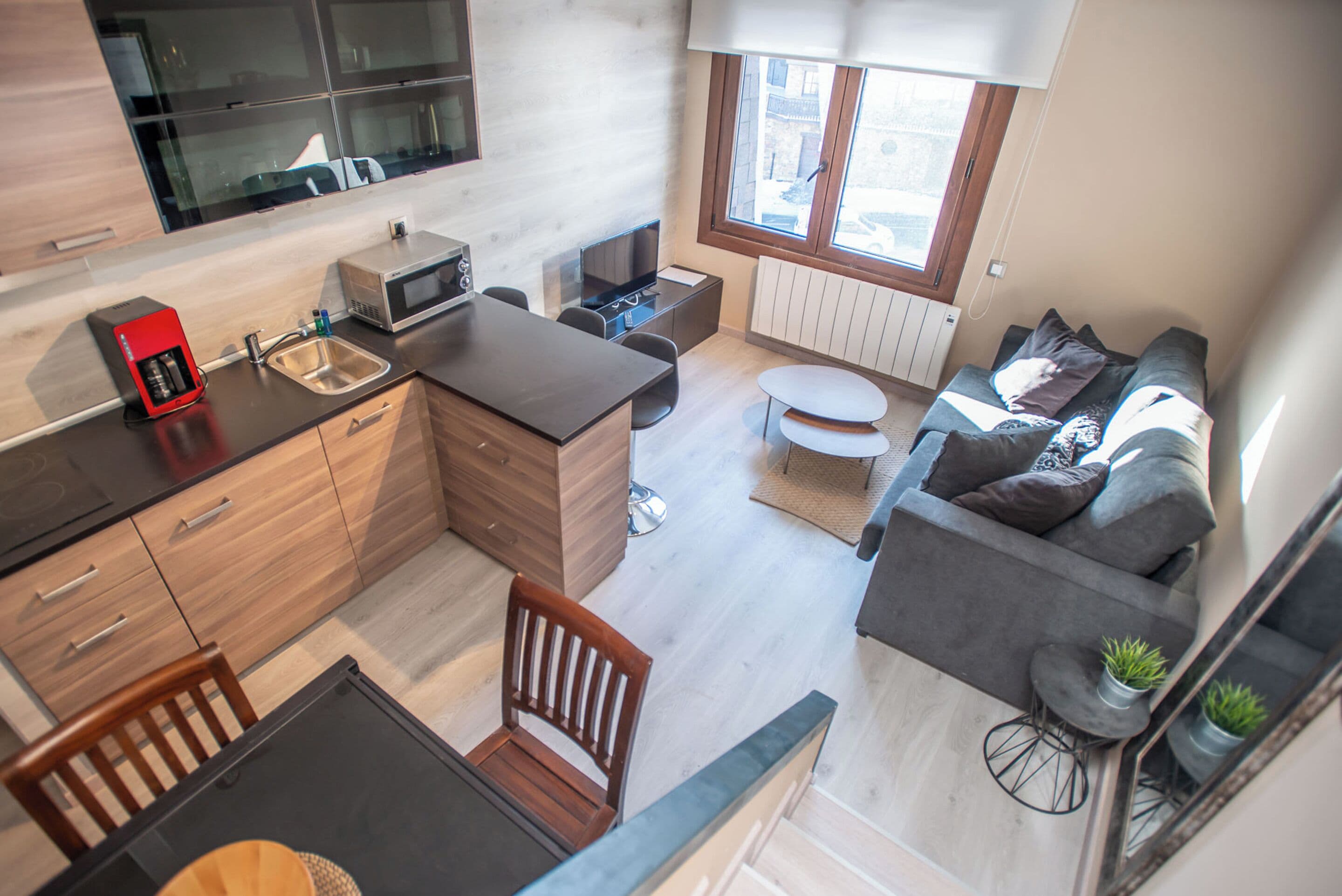 Apartment, 1 Bedroom (6 people) | Living area | TV