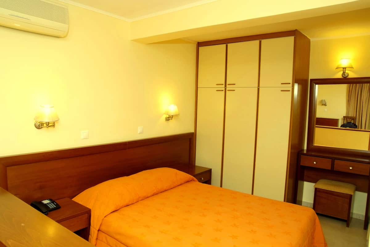 In-room safe, blackout drapes, cribs (free), rollaway beds (surcharge)