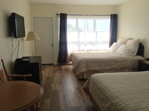Standard Room, 2 Queen Beds, Ground Floor | Individually decorated, individually furnished, iron/ironing board - Lakeside Inn (Ramara)