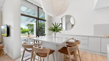 Executive Apartment | Living area | Flat-screen TV, DVD player