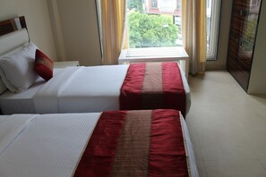 Minibar, free WiFi - Hotel Gulnar (New Delhi)
