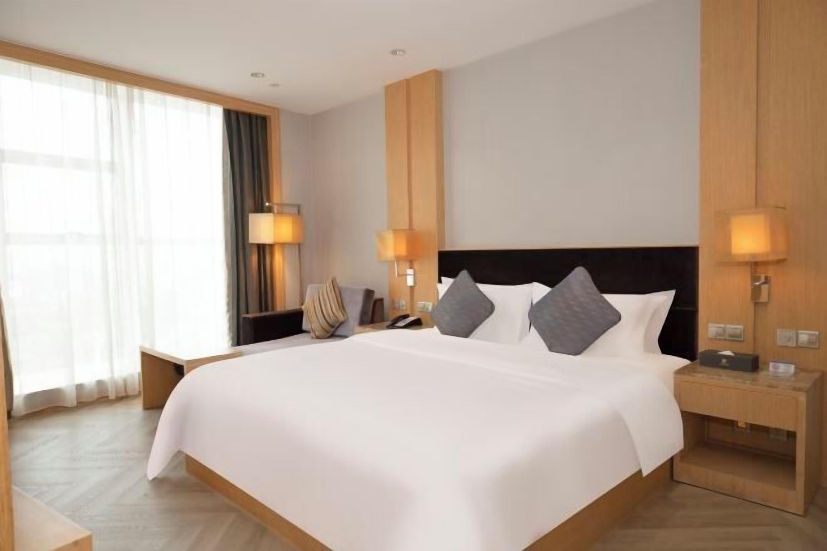 Minibar, in-room safe, desk, blackout drapes