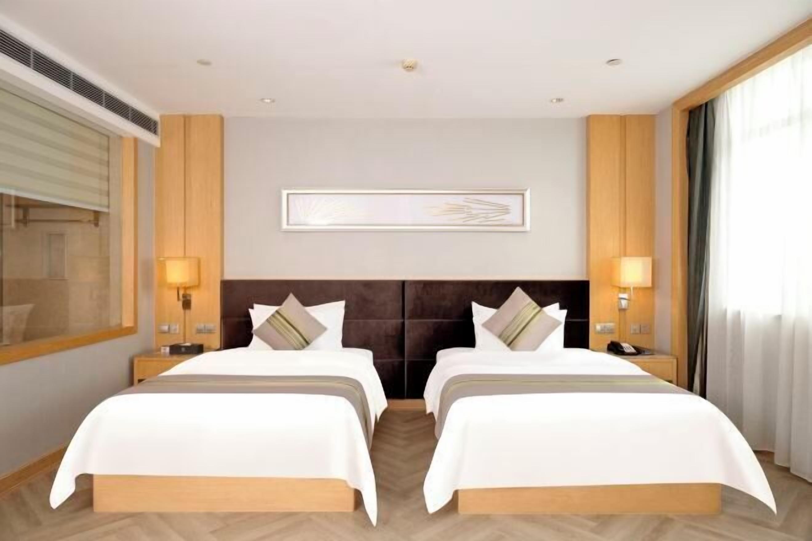 Minibar, in-room safe, desk, blackout drapes